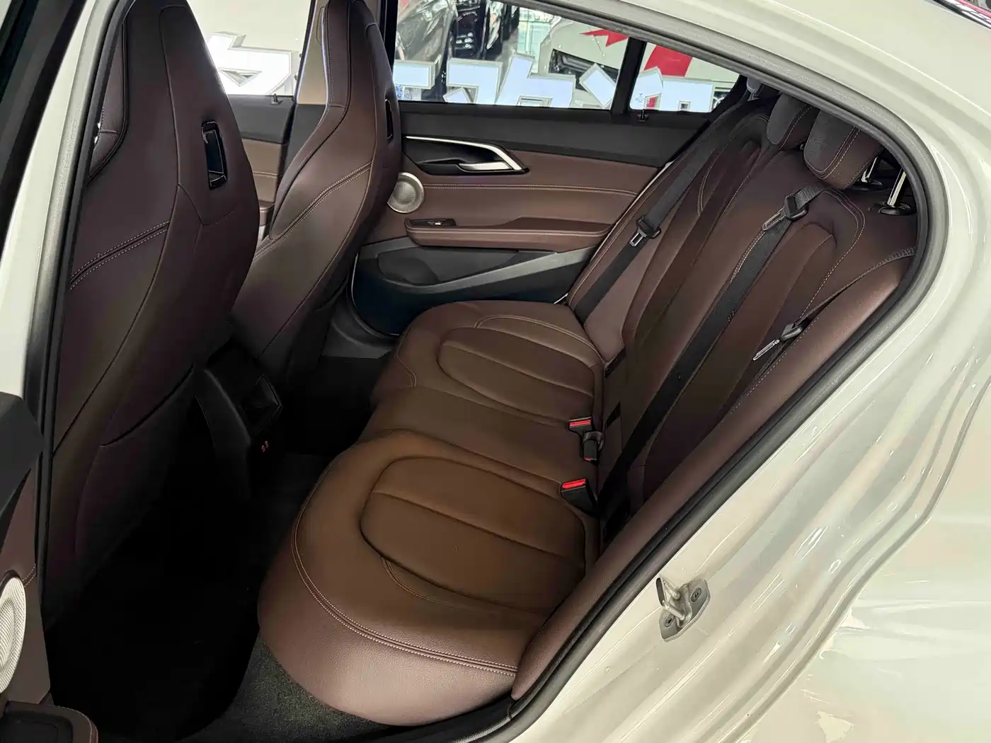 BMW 1 Series 2021 125i M Sport Black Night Edition фото 8