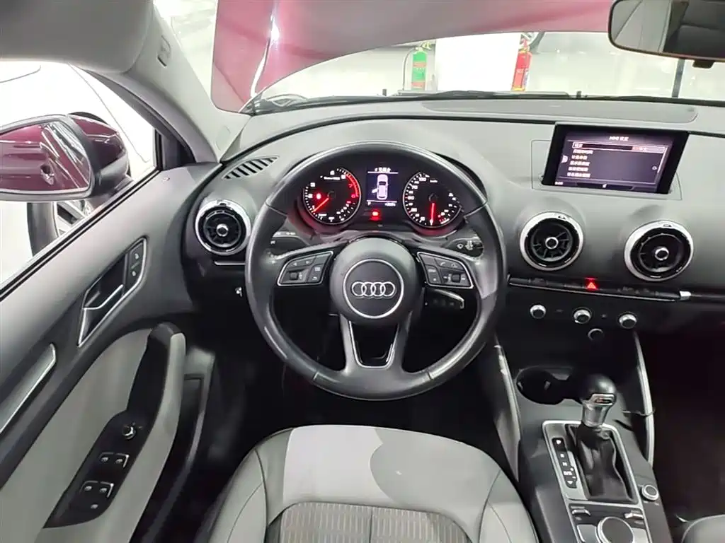 Audi A3 2018 30th Anniversary Sportback 35 TFSI Fashion фото 11