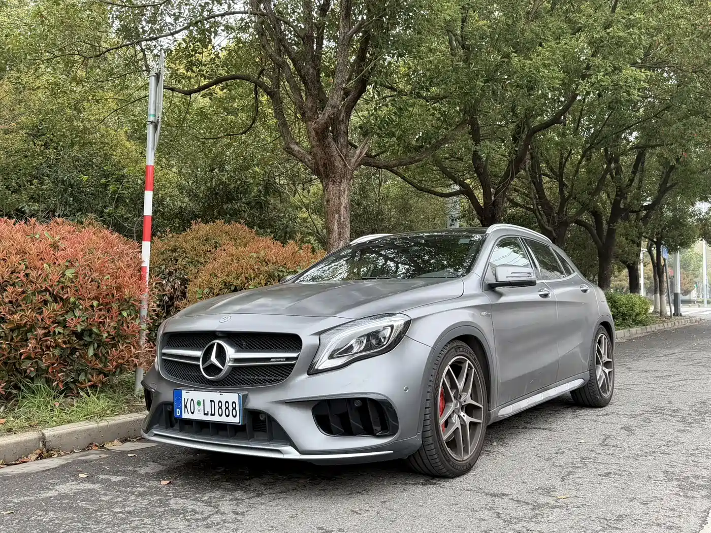 Mercedes-Benz GLA AMG 2017 AMG GLA 45 4MATIC