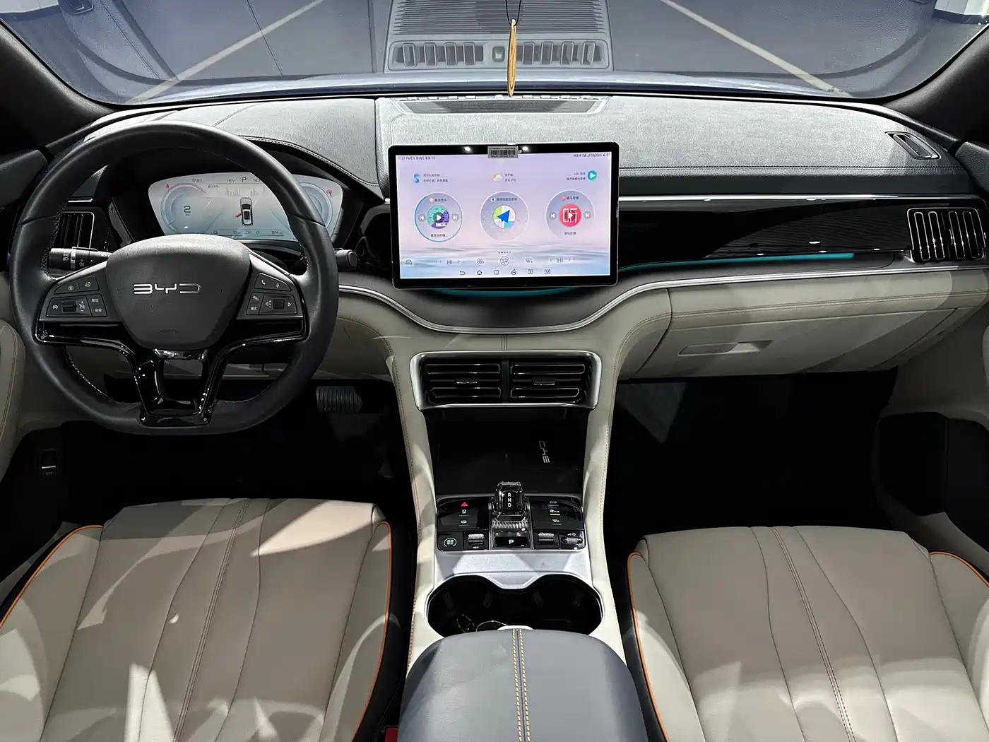BYD Song PLUS PHEV 2023 Champion Edition DM-i 110KM Flagship фото 10