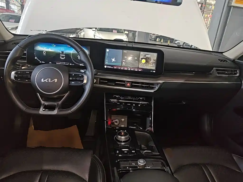 Kia K5 2020 270T CVVD Luxury Edition фото 10