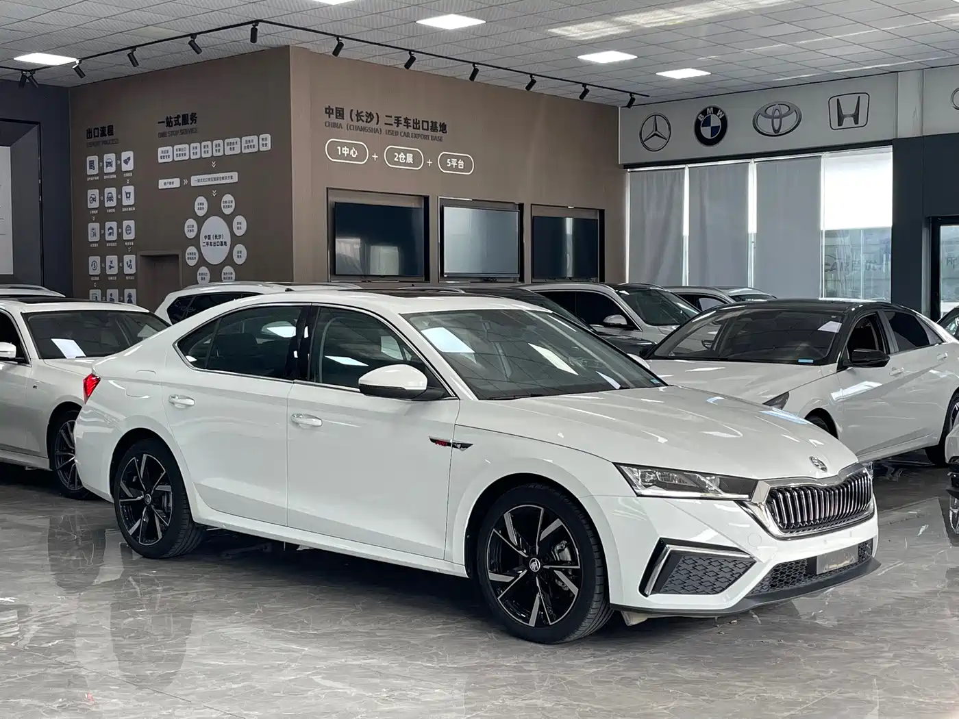 Škoda Octavia 2023 2023 Facelift PRO TSI280 Premium Edition