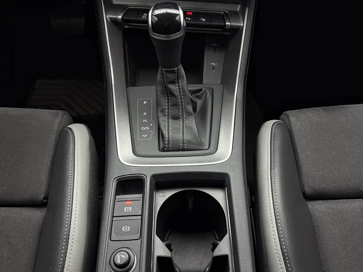 Audi Q3 2022 35 TFSI Fashion Dynamic фото 16