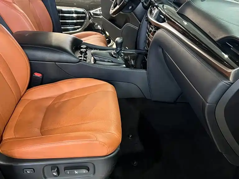 Lexus LX 2019 570 Dynamic Luxury Edition фото 22
