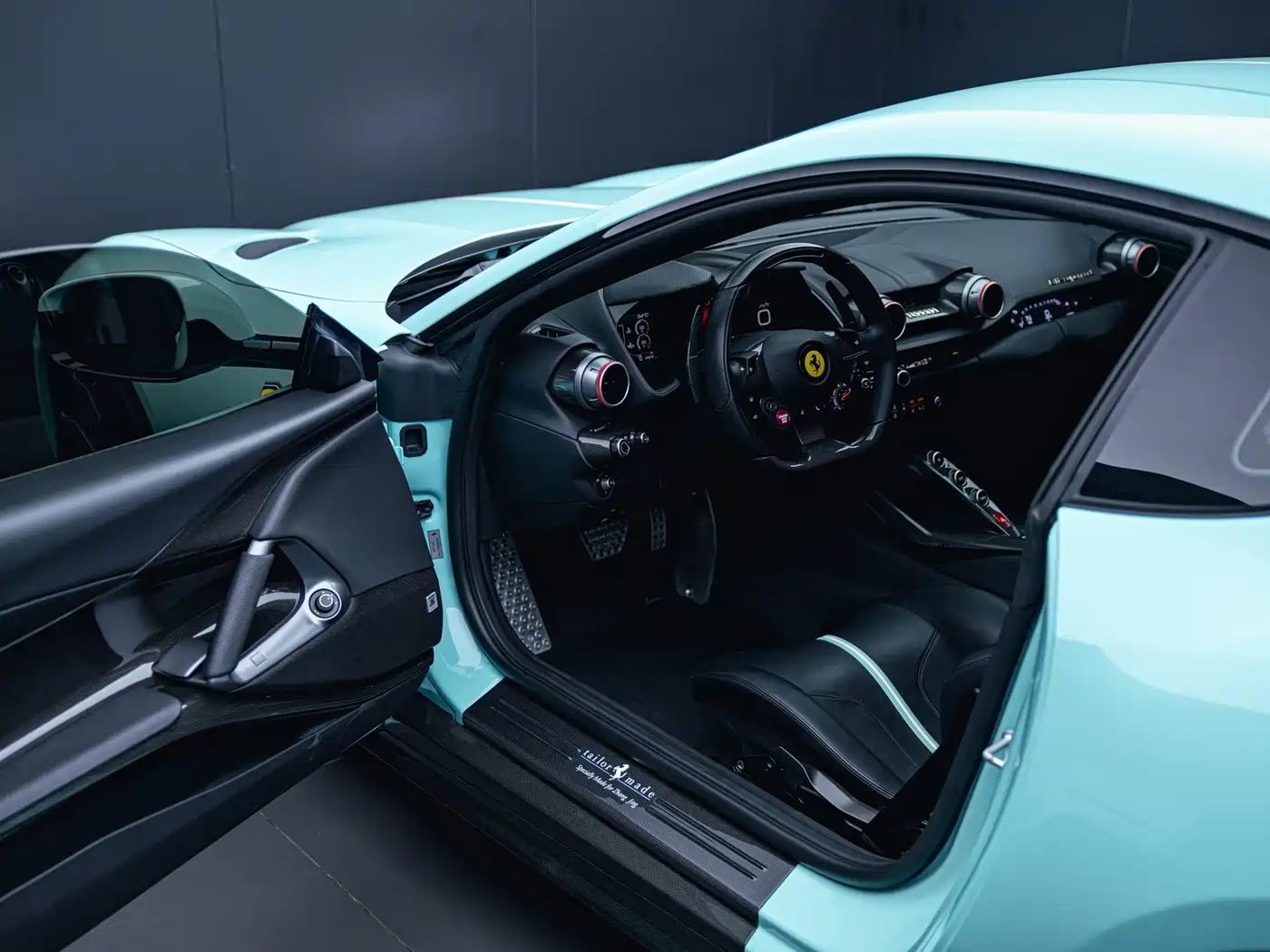 Ferrari 812 2019 2017 6.5L Superfast