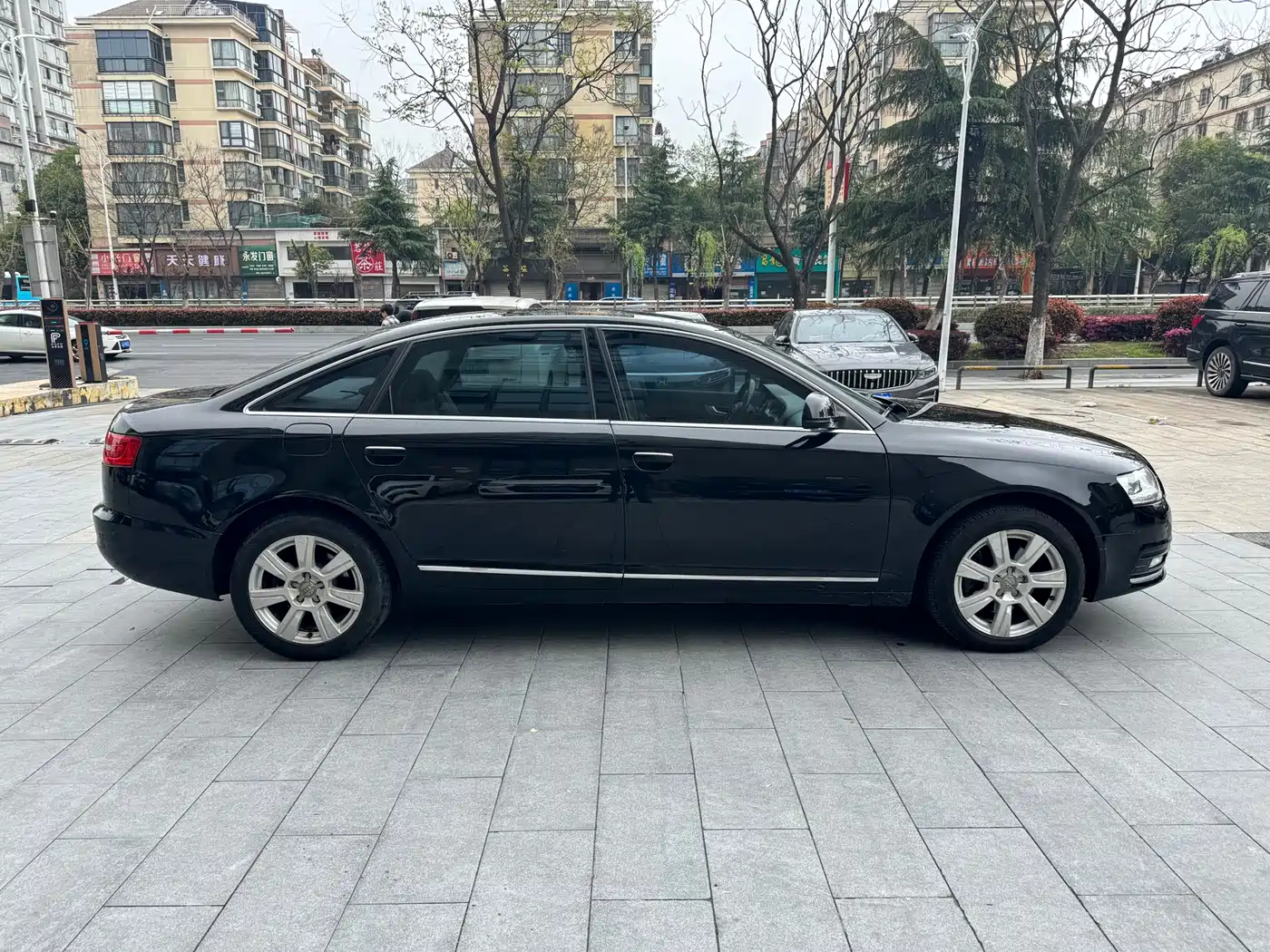 Audi A6L 2010 2.4L Luxury фото 3