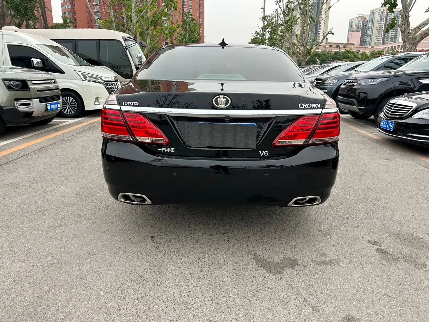 Toyota Crown 2012 2.5L Royal Leather Edition фото 5