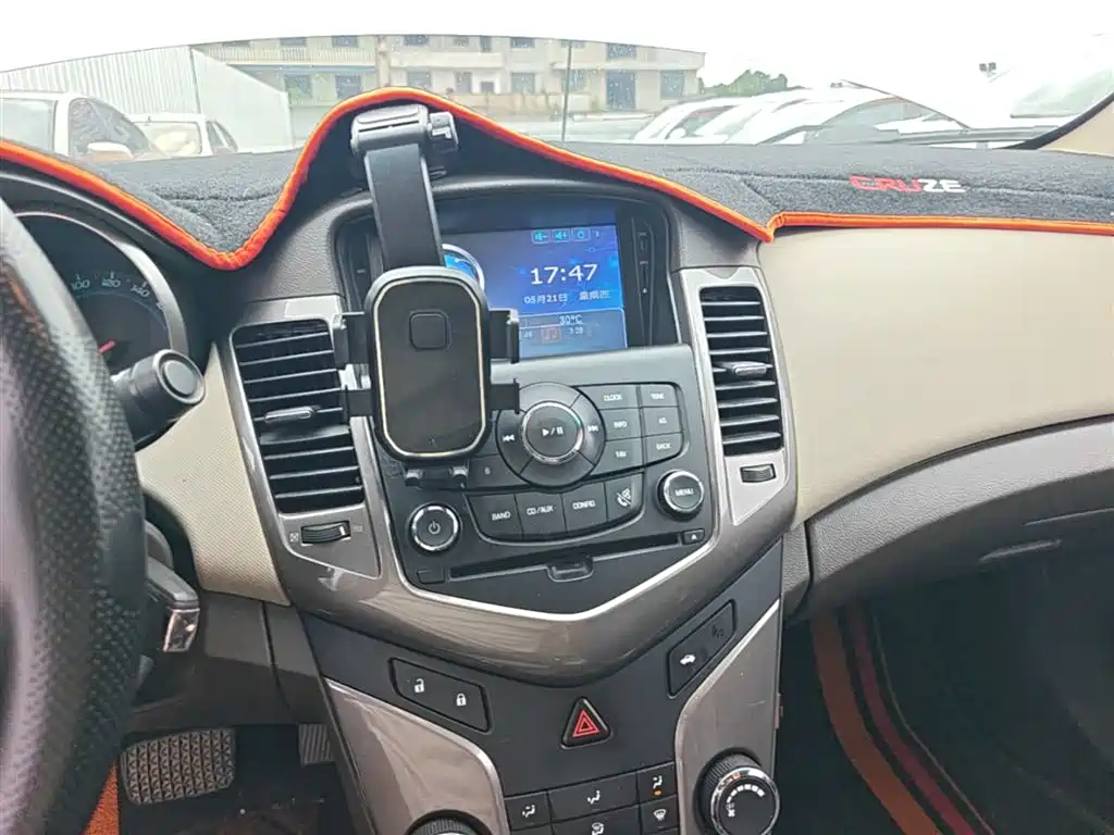 Chevrolet Cruze 2015 1.5L Classic SE AT фото 13