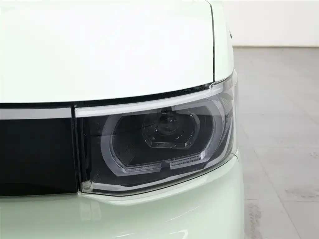 WULING AUTOMOBILE HONGGUANG MINIEV