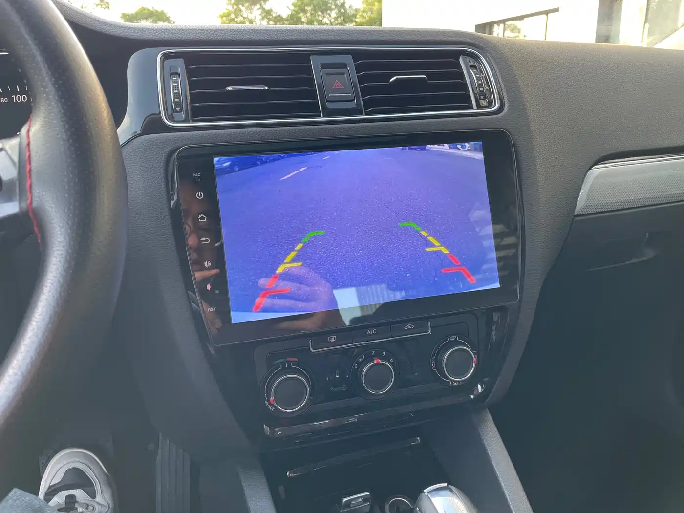 Volkswagen Sagitar 2017 1.6L Automatic Comfort фото 9