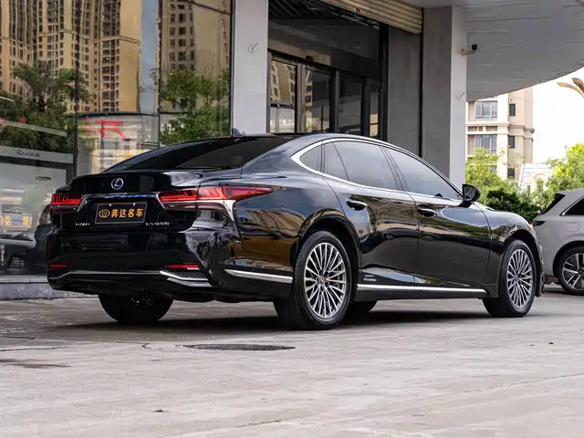 Lexus LS 2020 500h Excellence (China VI) — фото 3