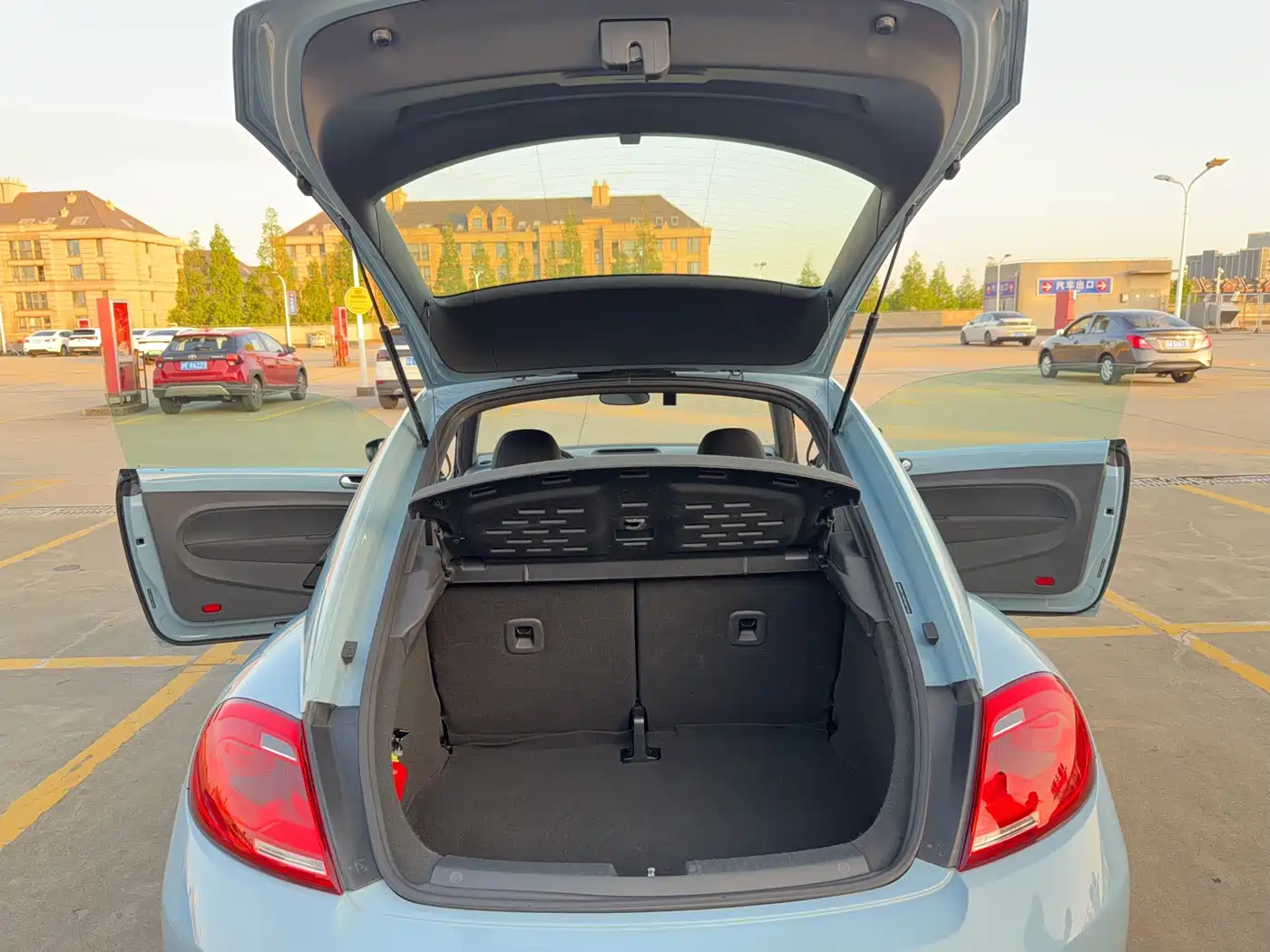 Volkswagen Beetle 2015 280TSI фото 12
