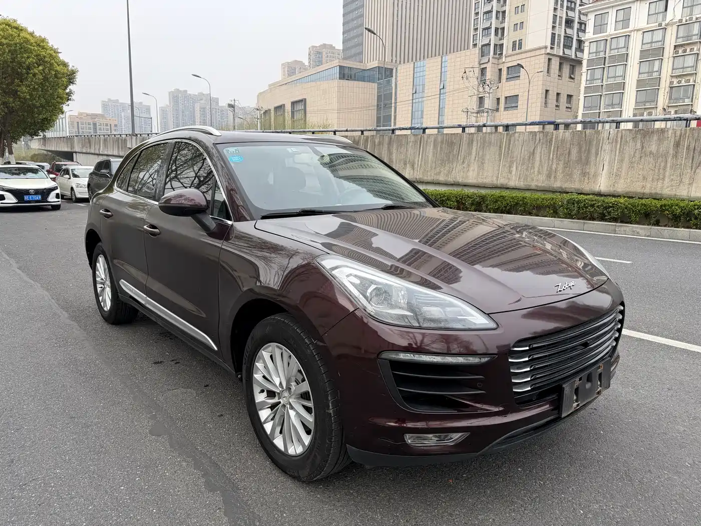 ZOTYE SR9