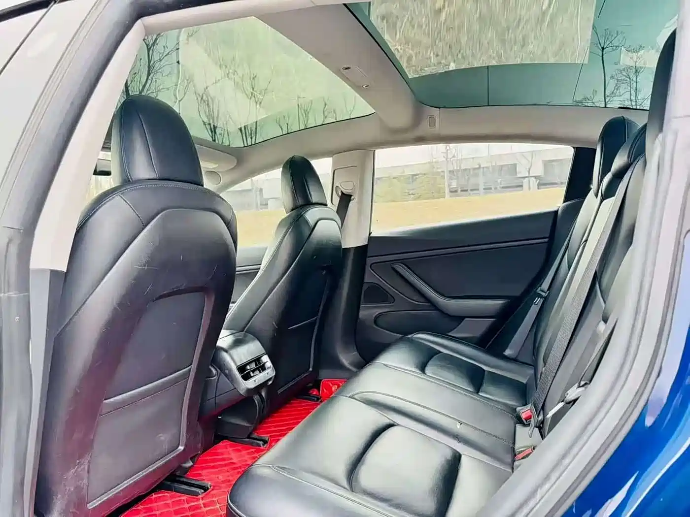 TESLA MODEL 3 (IMPORTED)