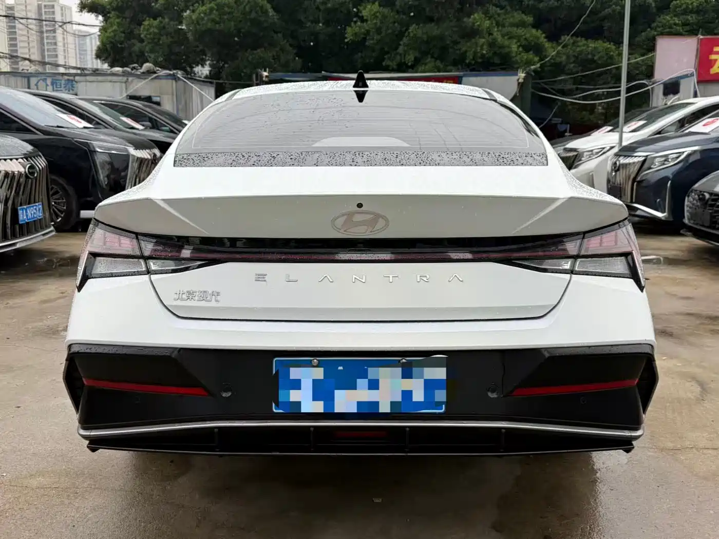 Hyundai Elantra 2022 1.5L CVT TOP Flagship Edition фото 12