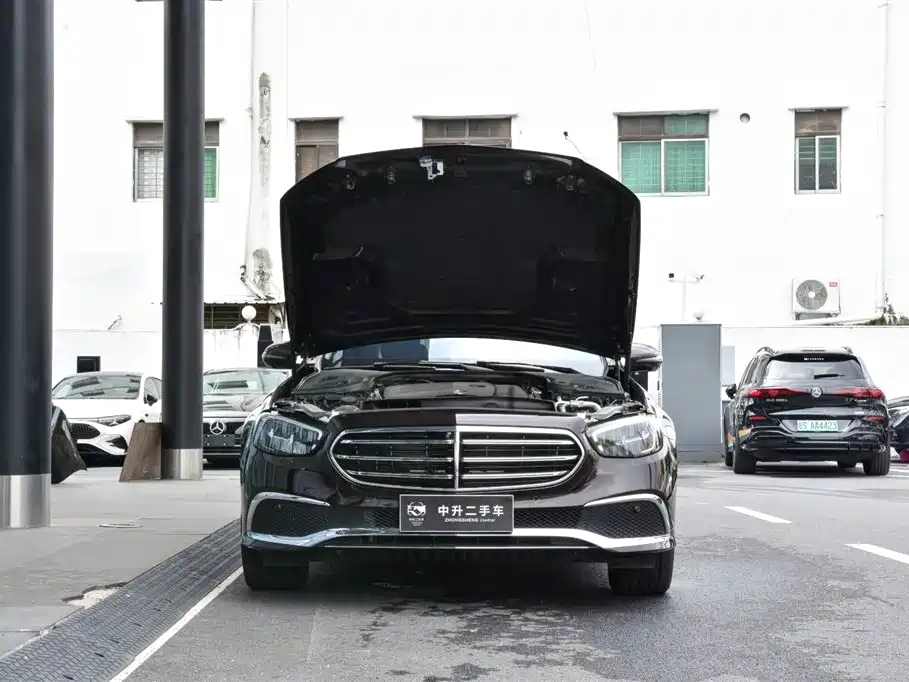 Mercedes-Benz E-Class, миниатюра 6