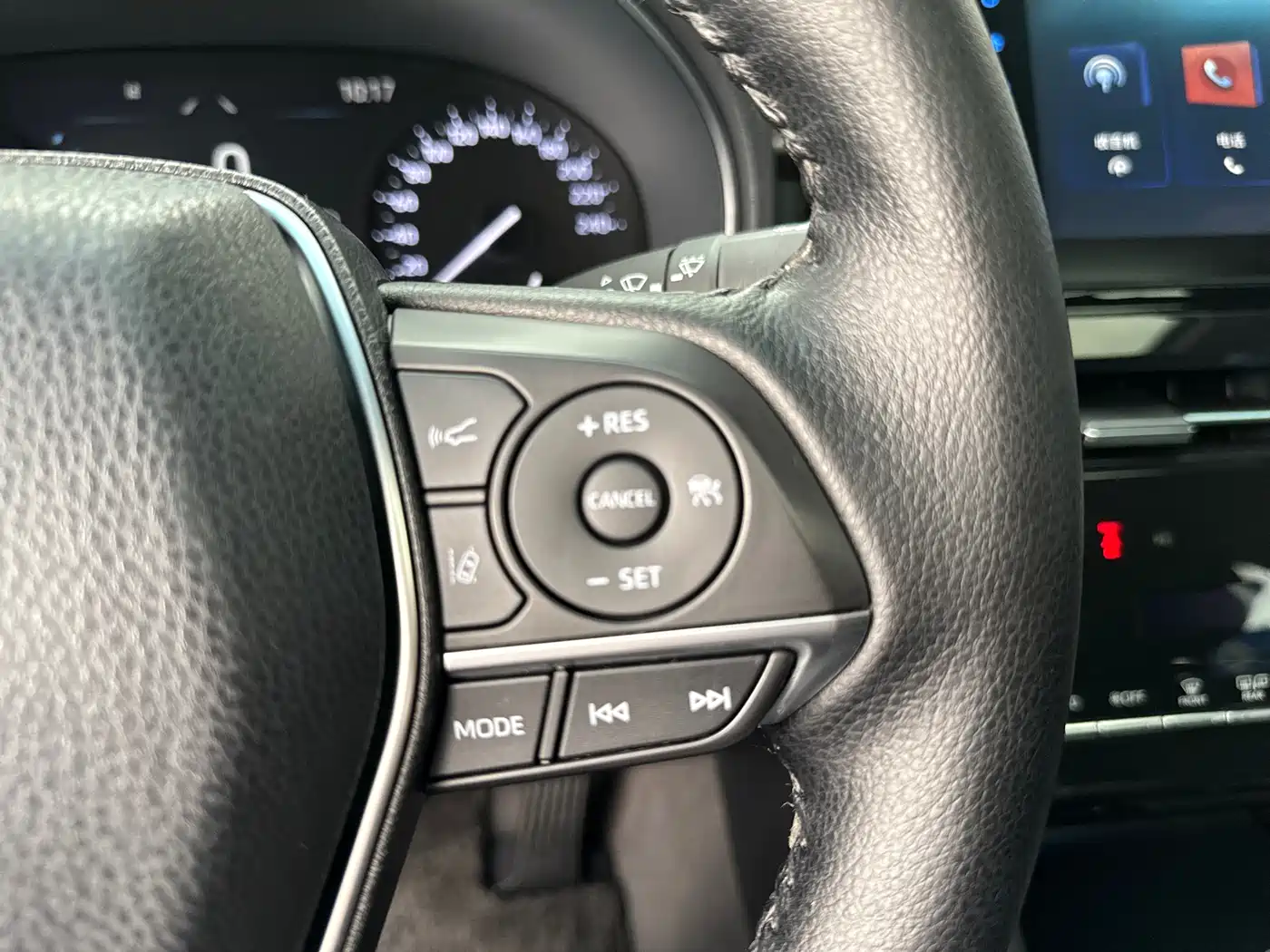 Toyota Avalon 2022 2.5L Progressive Edition фото 12