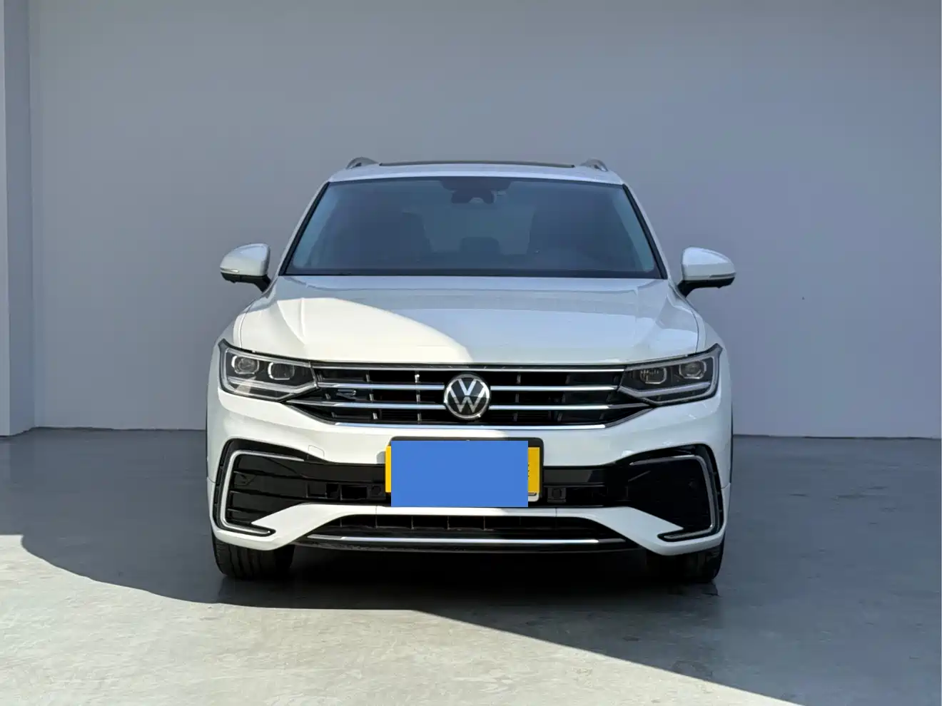 Volkswagen Tiguan L 2024 Outstanding 330TSI Auto 2WD R-Line Dragon Glory Edition фото 2