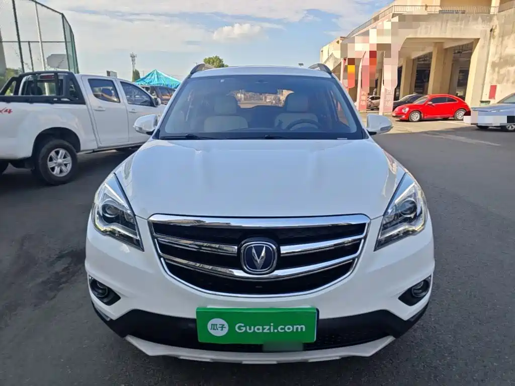 Фото 3 - Changan CS35
