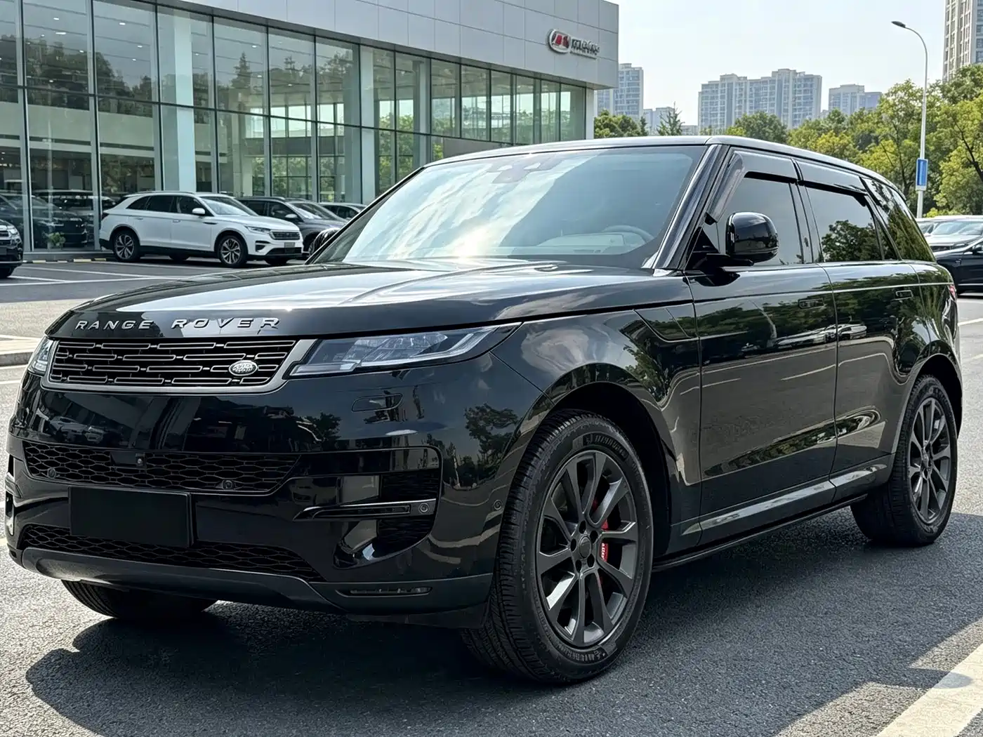 Land Rover Range Rover Sport 2025 — пригон из Китая