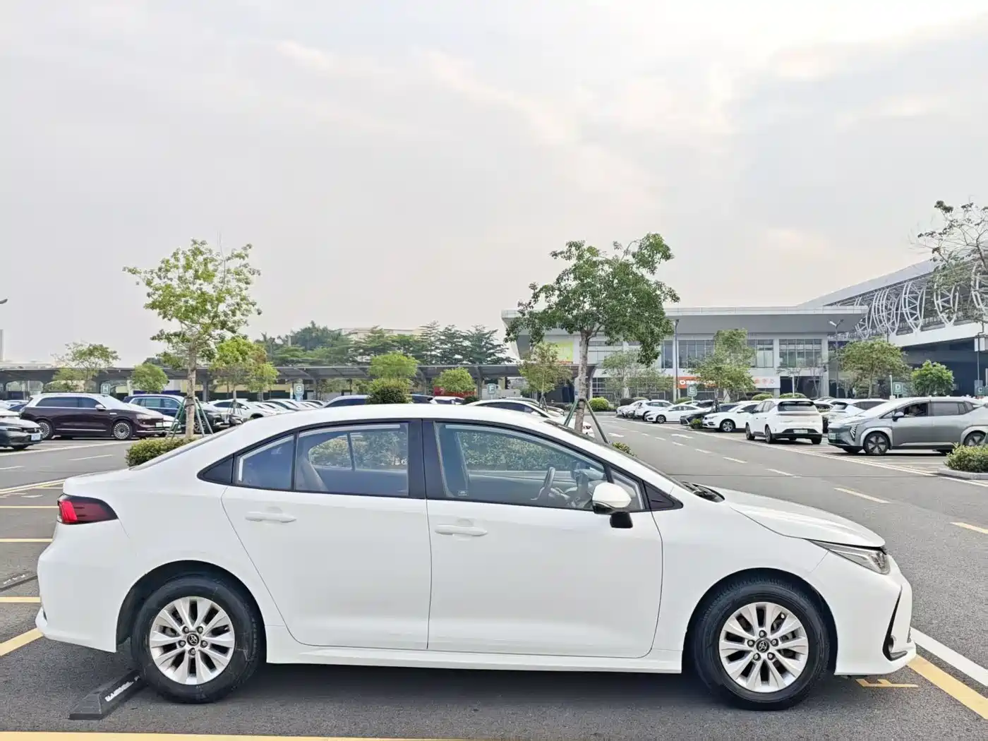 Toyota Corolla 2022 TNGA 1.5L CVT Pioneer Edition фото 5
