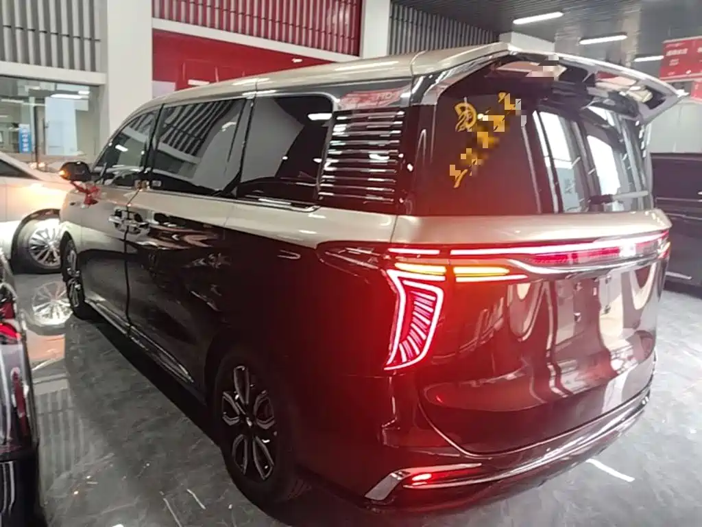 Hongqi HQ9 2023 2023 2.0T Smart Connect Flag Smooth Edition