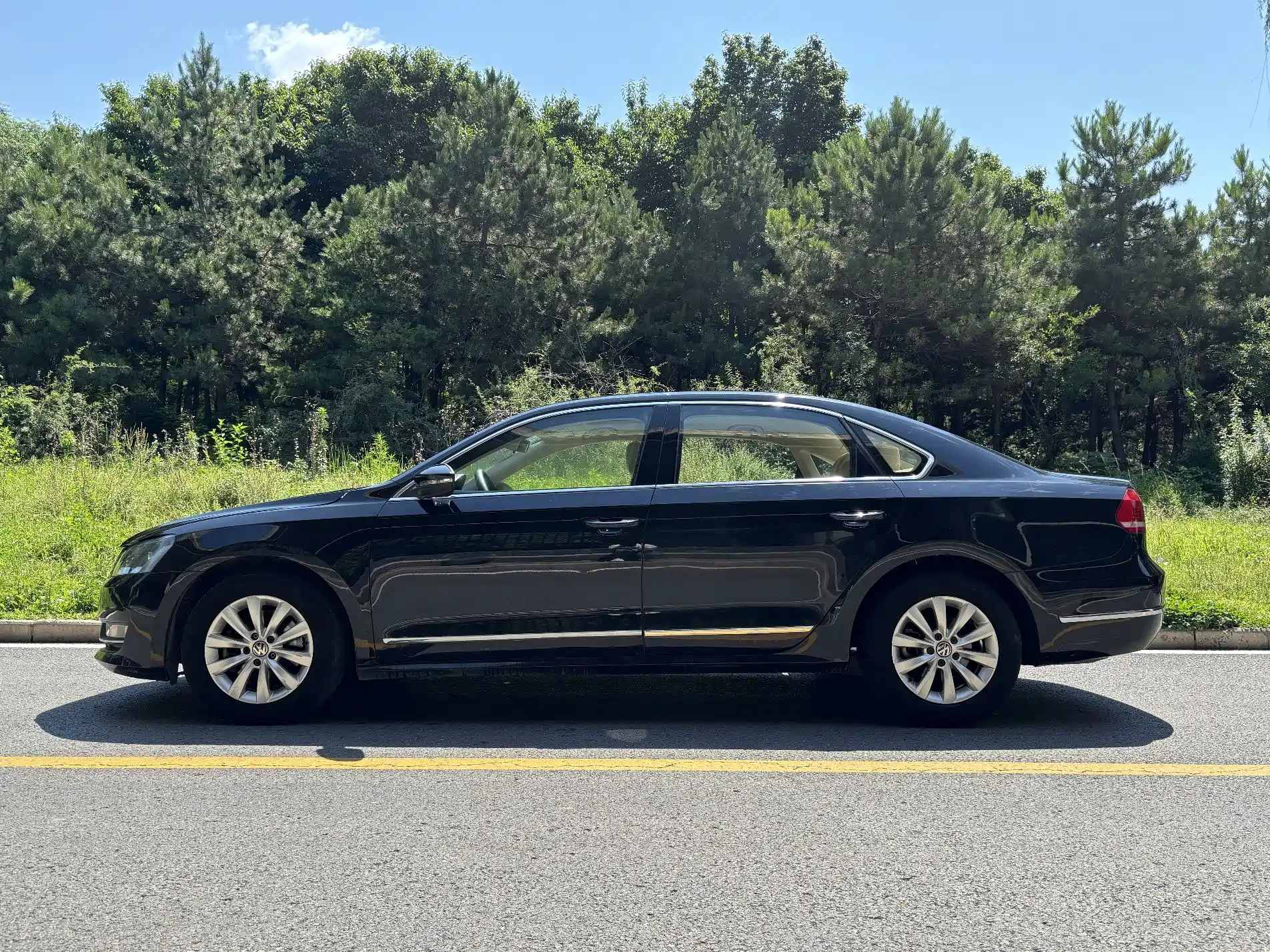 Фото 3 - Volkswagen Passat
