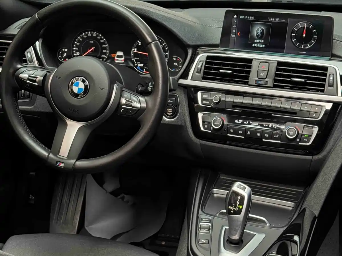 BMW 3 Series GT 2021 2020 320i M Sport Package