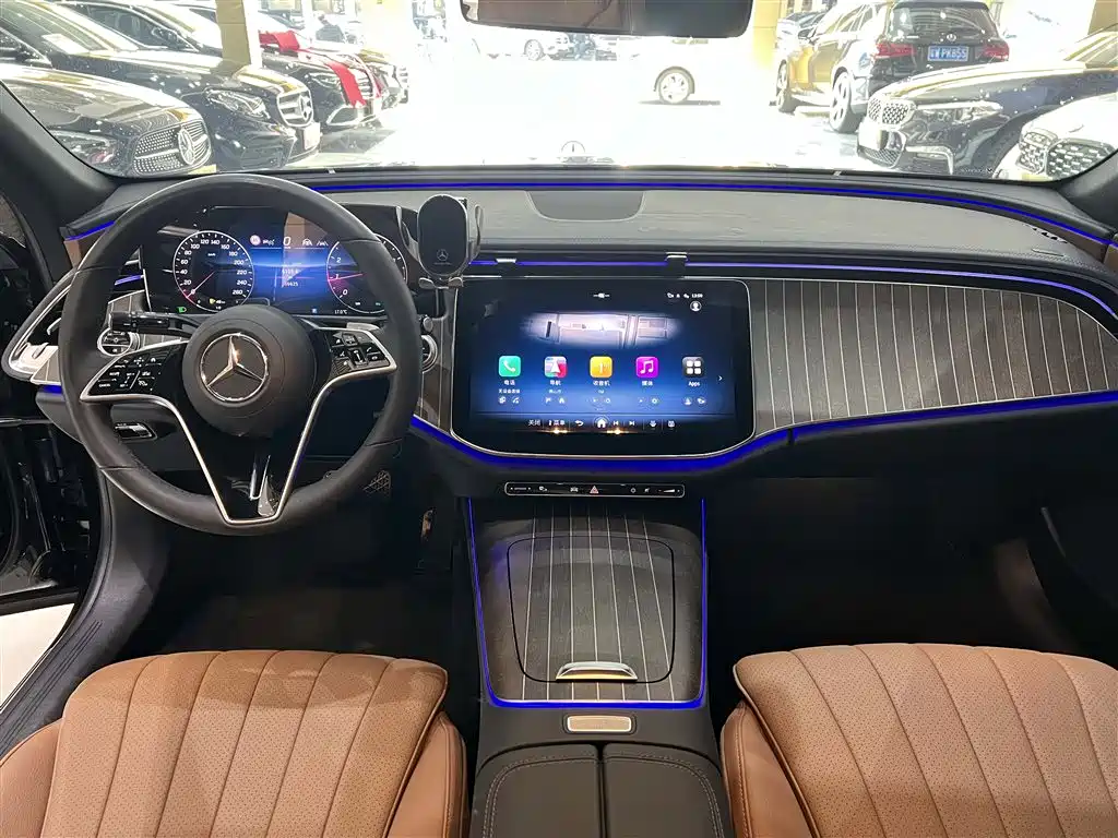 Mercedes-Benz E-Class 2024 E 300 L Fashion фото 13