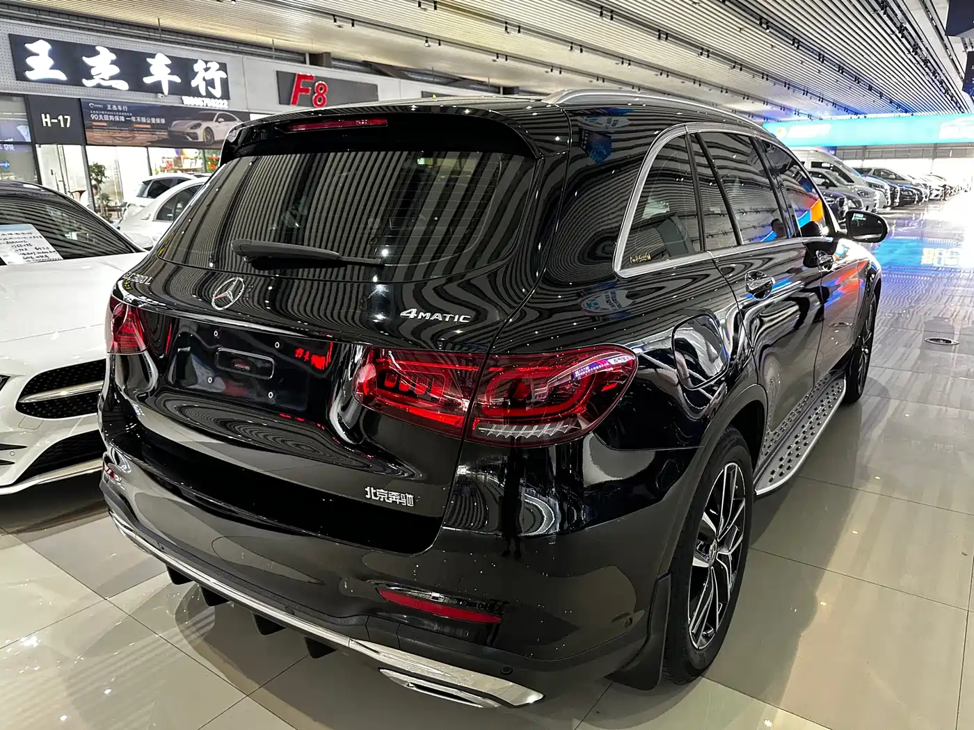 MERCEDES-BENZ GLC