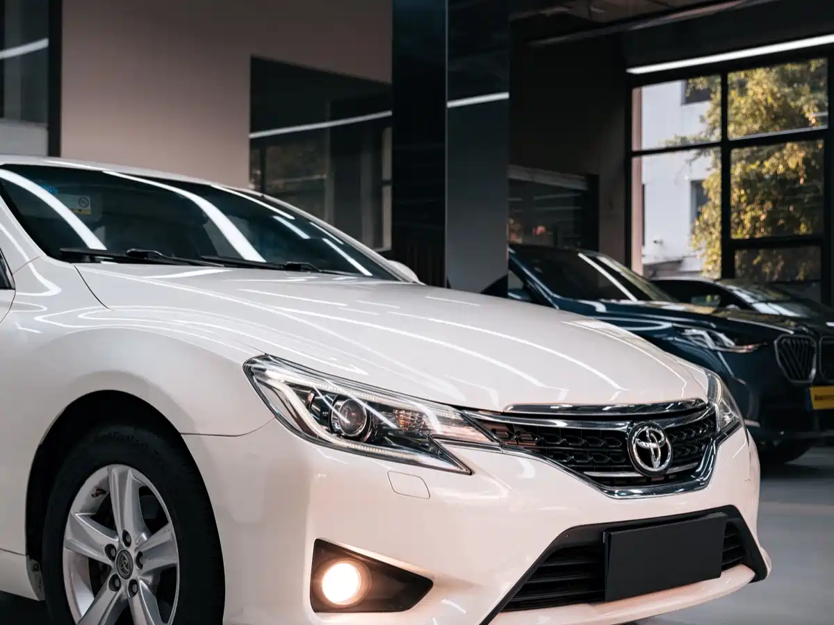 Toyota Reiz 2013 2.5V Elite Edition фото 7