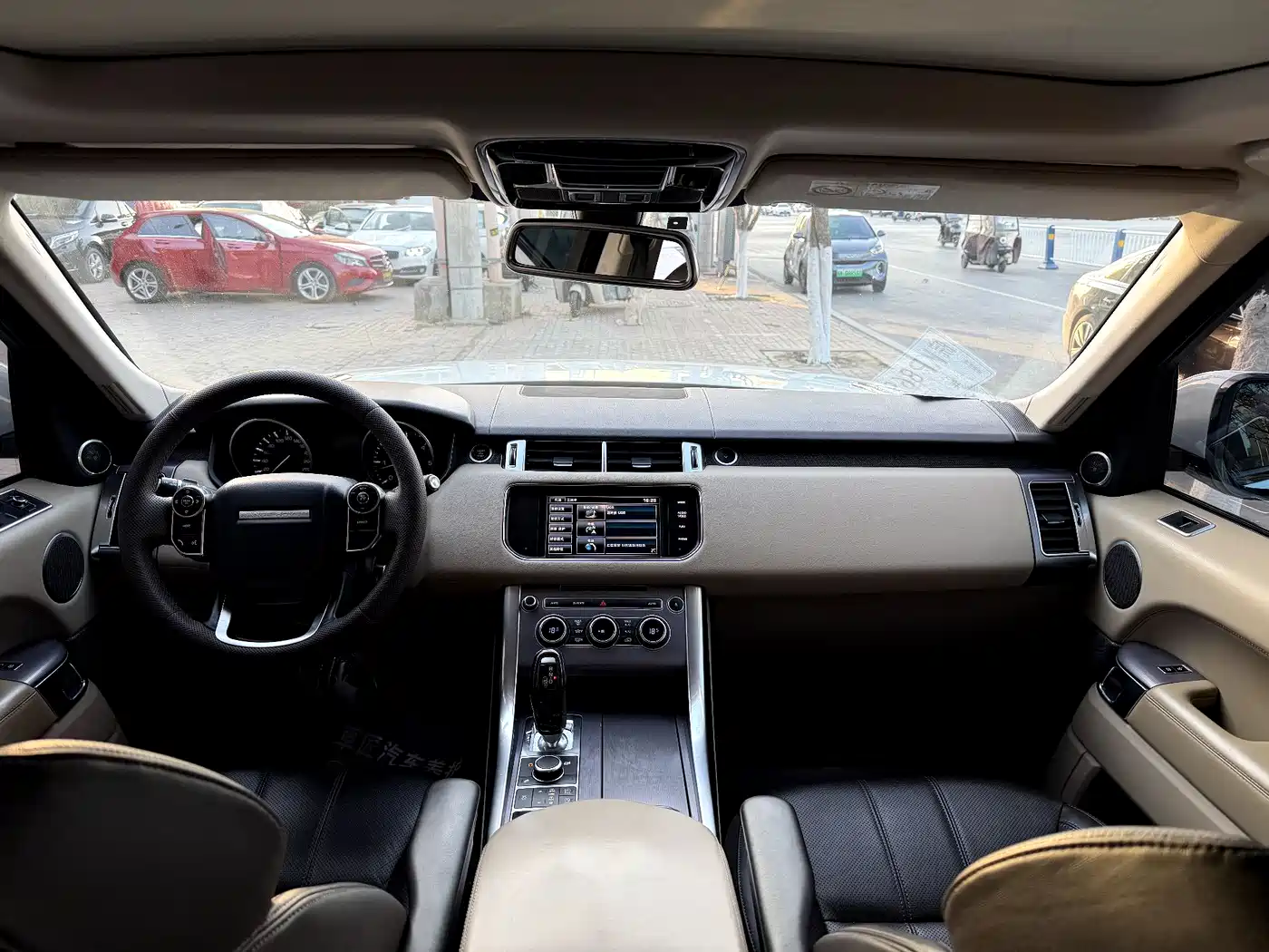 Land Rover Range Rover Sport 2015 3.0 SDV6 HSE фото 7