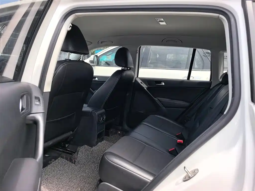 Volkswagen Tiguan 2016 280TSI Automatic 2WD Silk Road Fashion Edition фото 9
