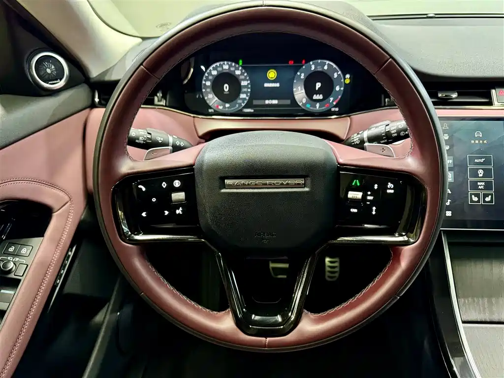 Land Rover Range Rover Evoque 2024 Range Rover Evoque L 249PS Light Master Edition фото 14