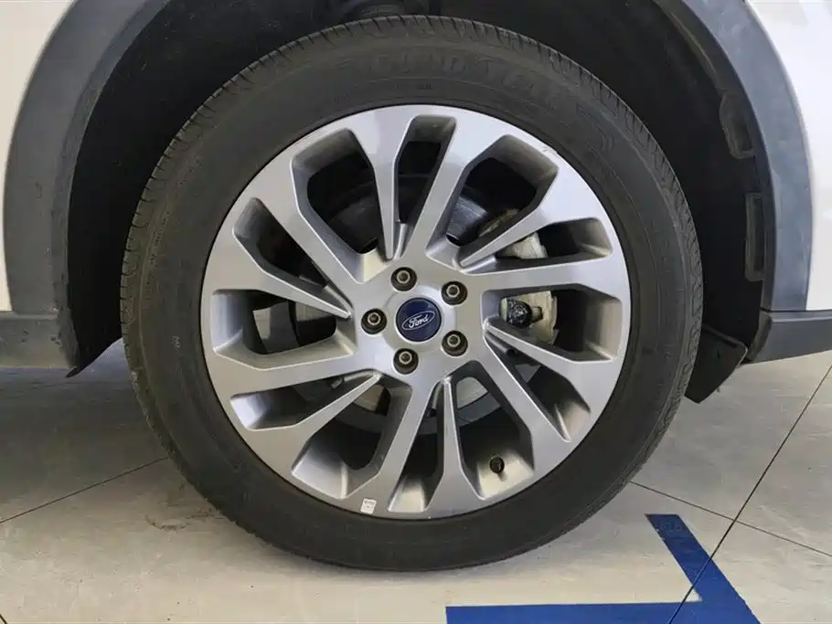 FORD LINGYU