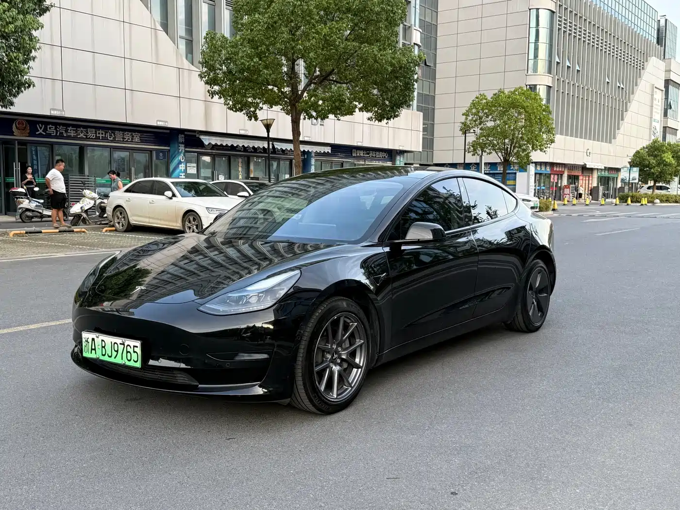 Tesla Model 3 2023