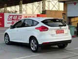 Фото 19 - Ford Focus
