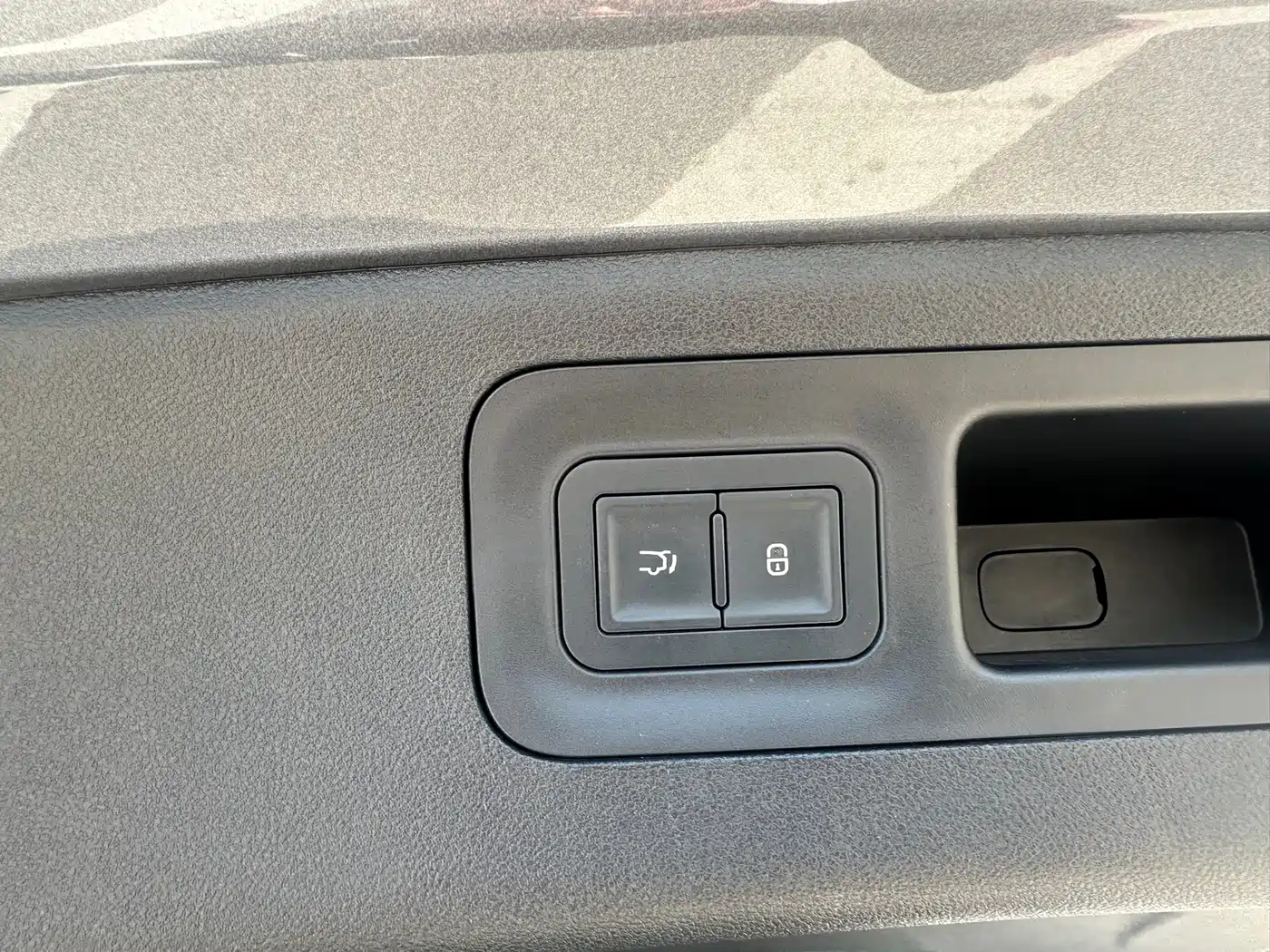 BYD Song L DM-i 2024 160km Excellence фото 12