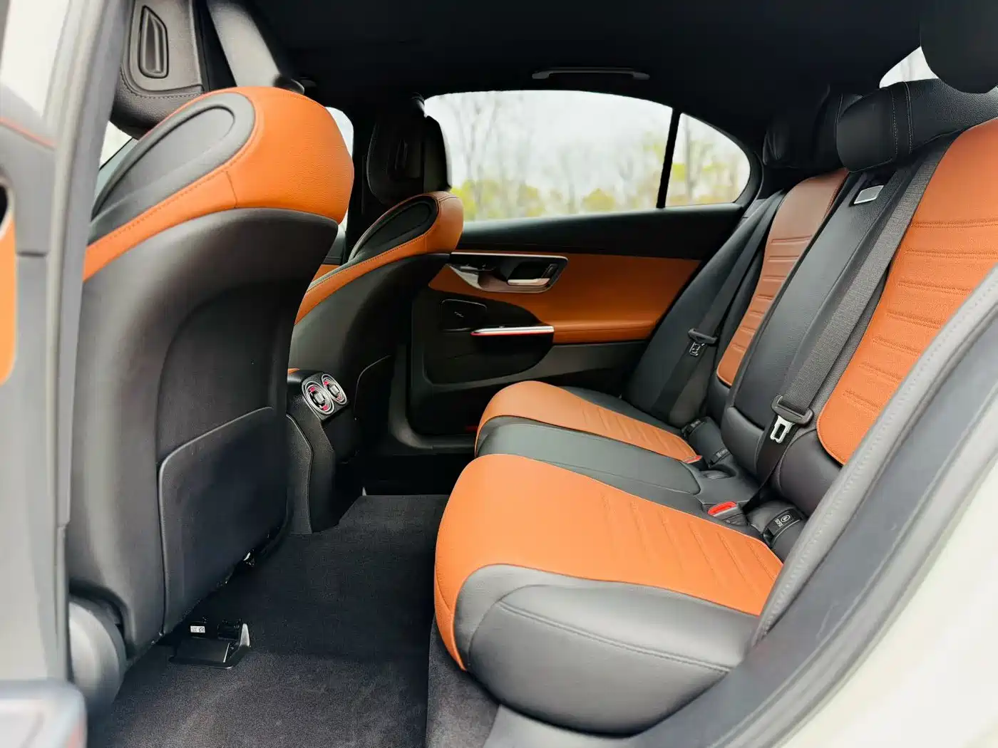 Mercedes-Benz C-Class 2023 C 200 L Sport фото 6