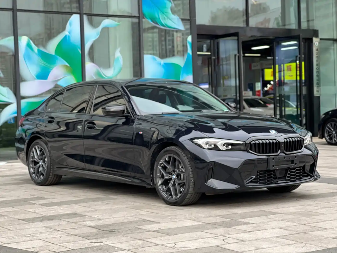 BMW 3-SERIES