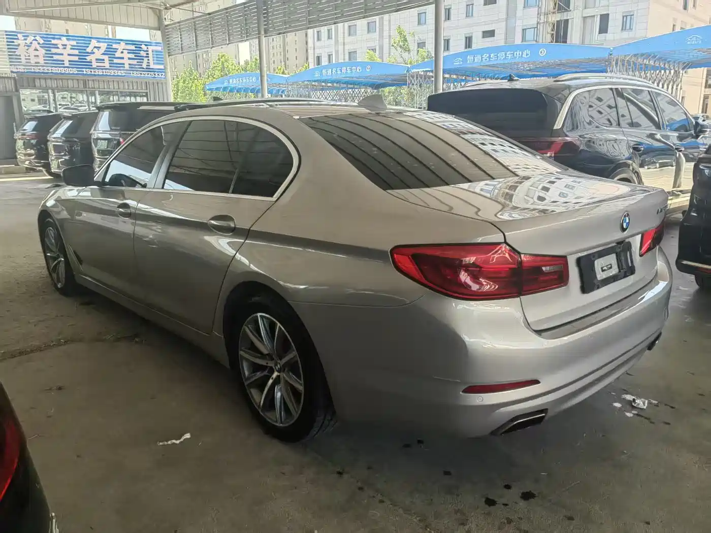BMW 5 Series 2018 528Li Launch Special Edition фото 6