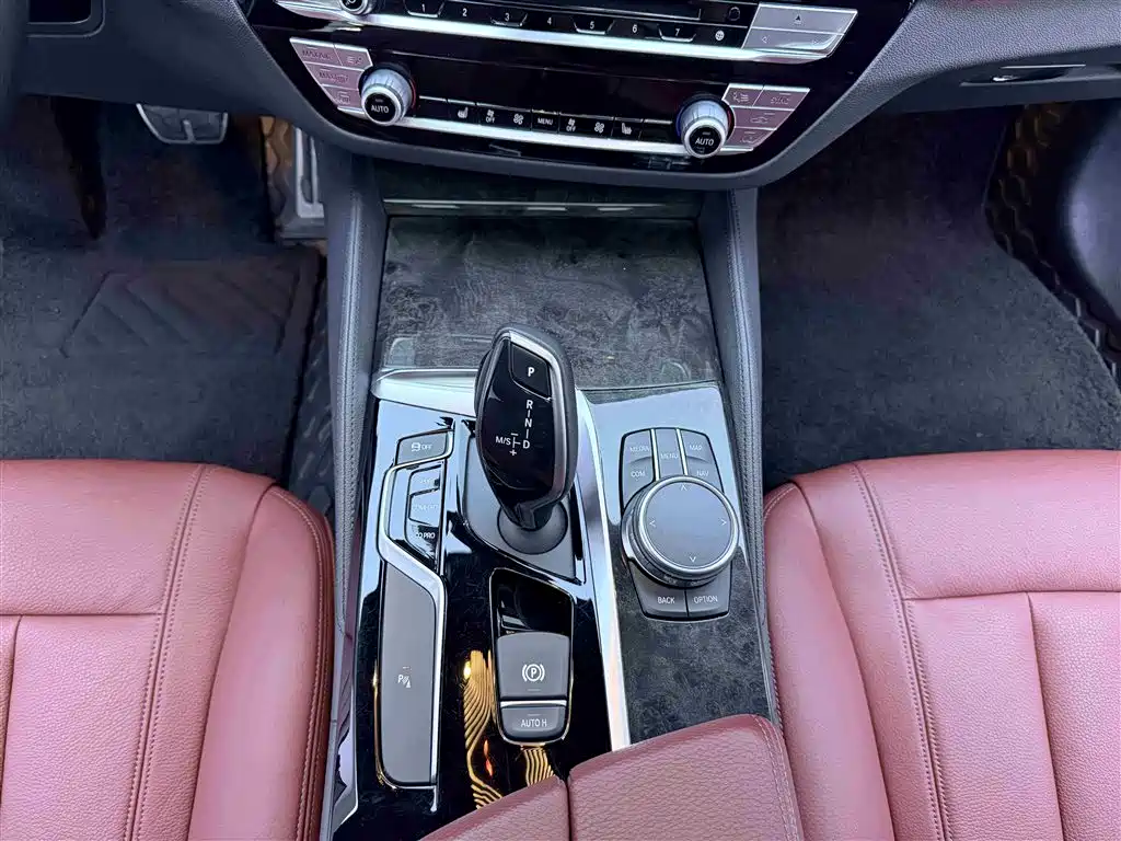 BMW 5 Series 2018 Facelift 530Li xDrive M Sport Package фото 13