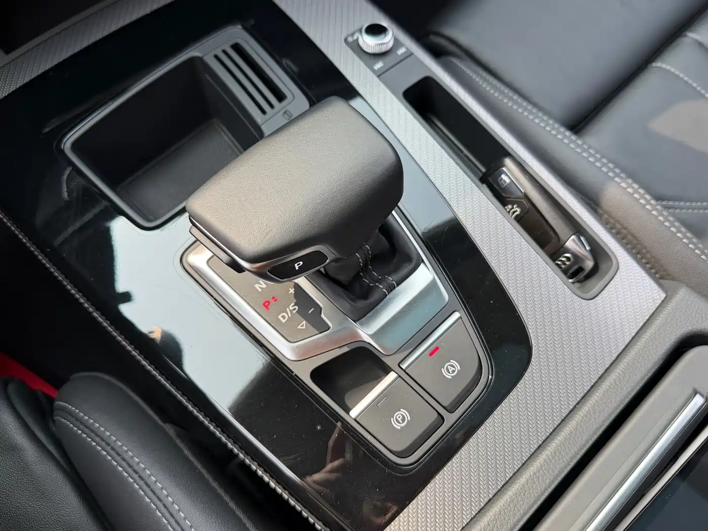 Audi Q5L 2022 40T Luxury Dynamic фото 20