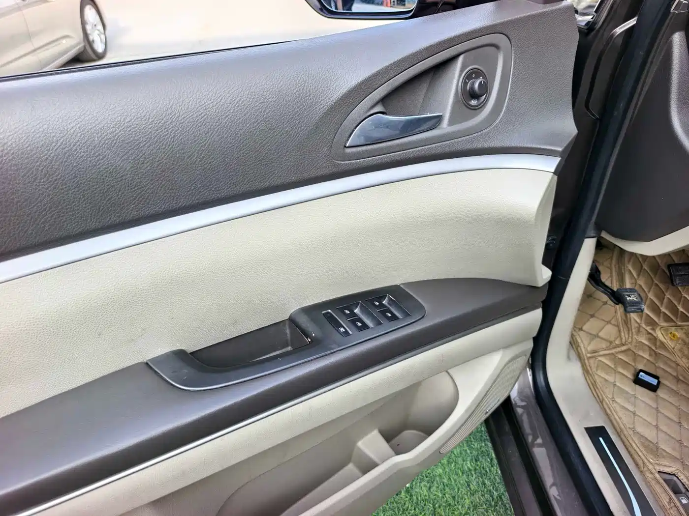 Buick GL8 2013 3.0L XT Luxury Business Flagship Edition фото 5