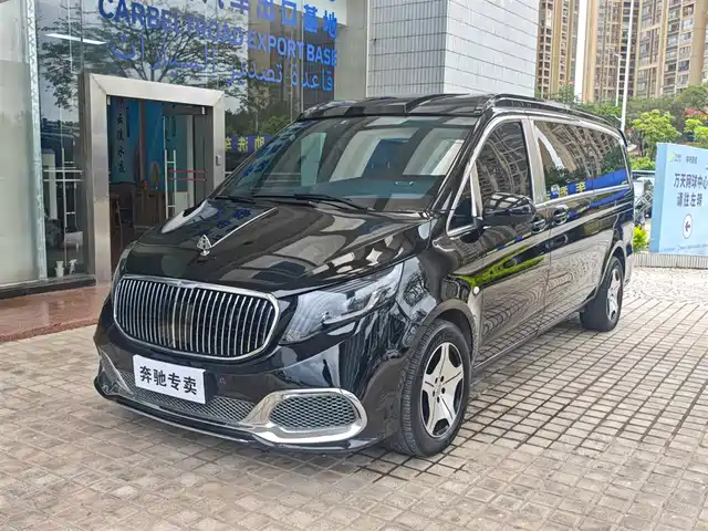 Mercedes-Benz Vito 2024 2.0T Business 7-Seater