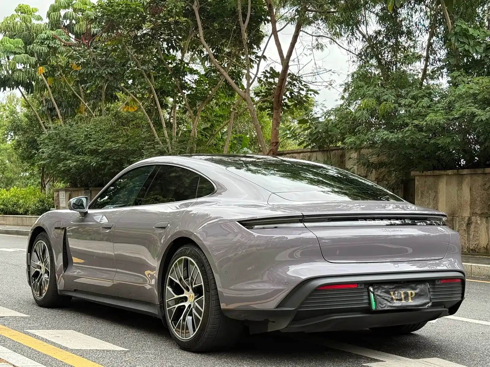 صورة 28 - Porsche Taycan