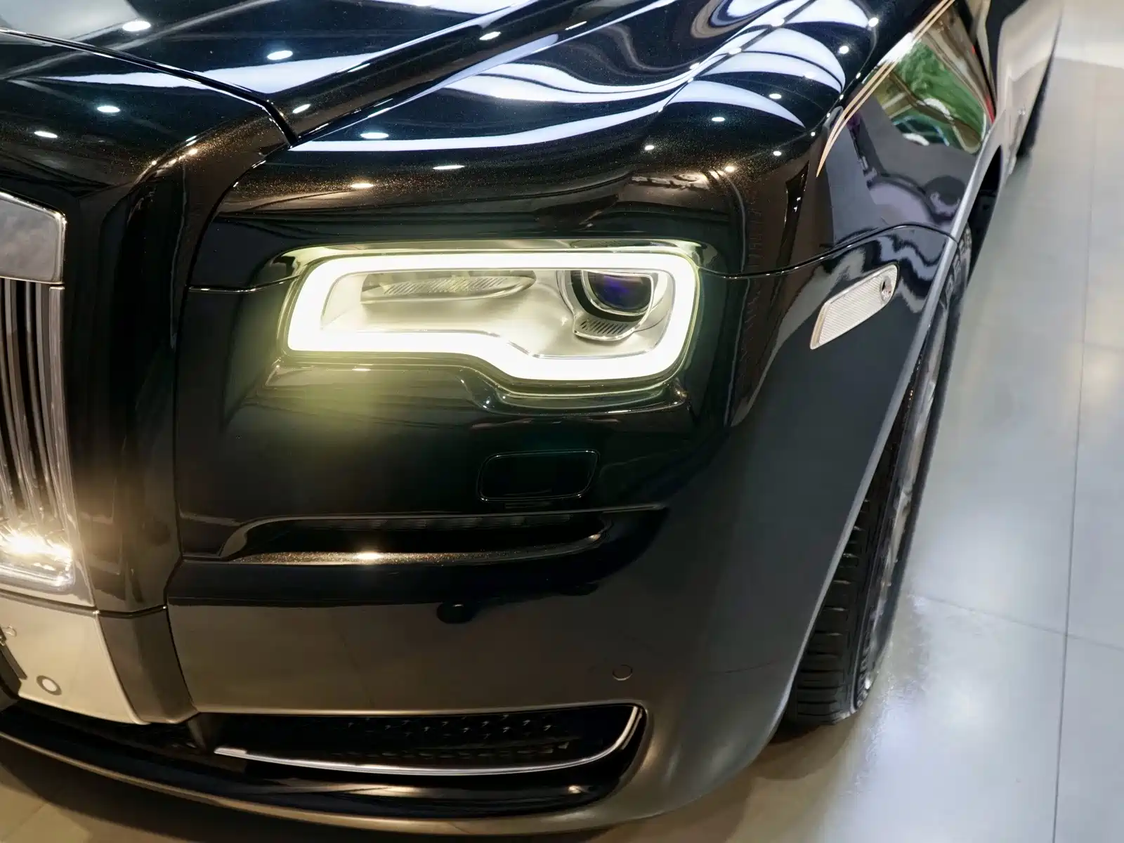 Фото 24 - Rolls-Royce Ghost