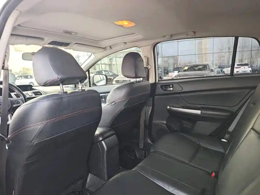 Subaru XV 2017 2.0i Elite Navigation Edition фото 4