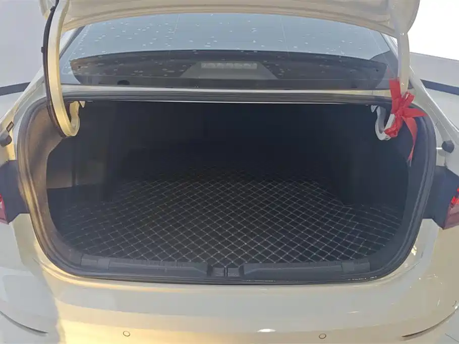 Volkswagen Lavida 2022 280TSI DSG Comfort Edition фото 4