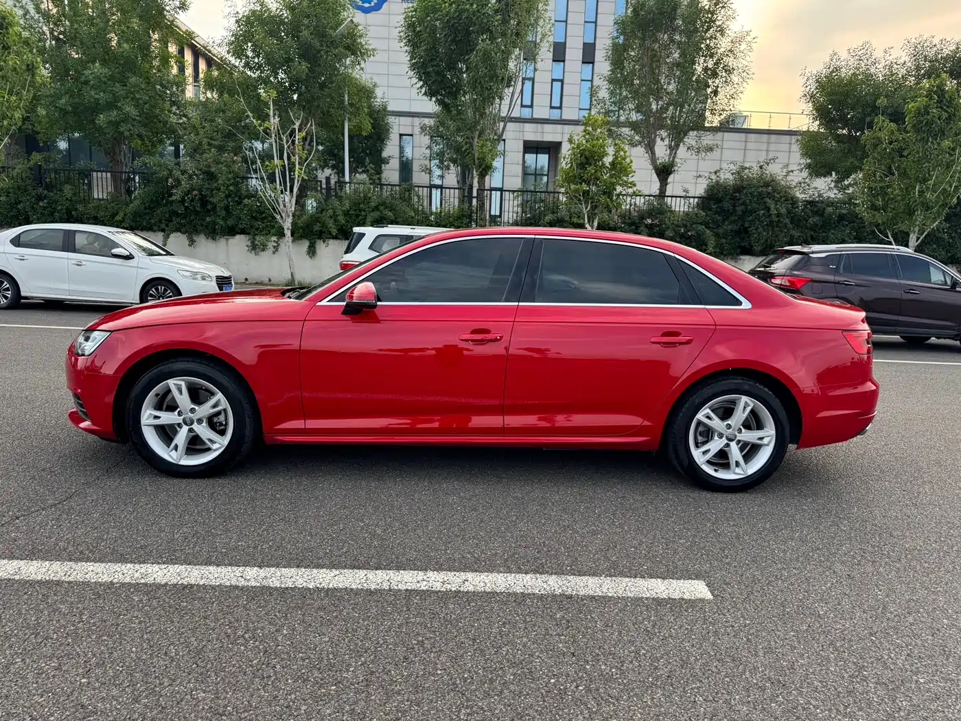 Audi A4L 2017 Plus 40 TFSI Fashion фото 4